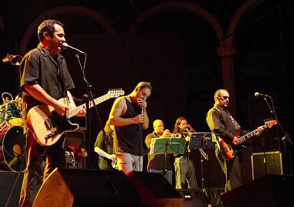 j-teixi-band-con-ñaco-goñi
